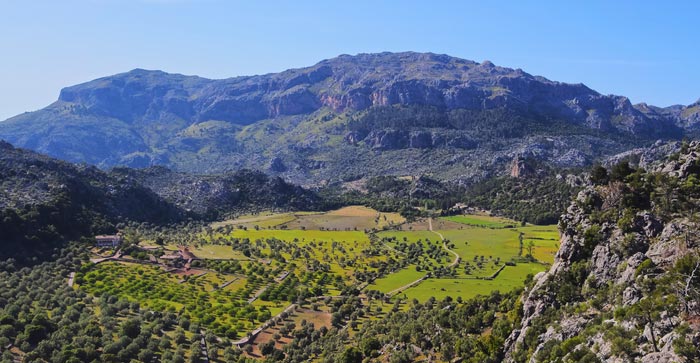 Top 10 things Serra de Tramuntana in Majorcato do in Majorca