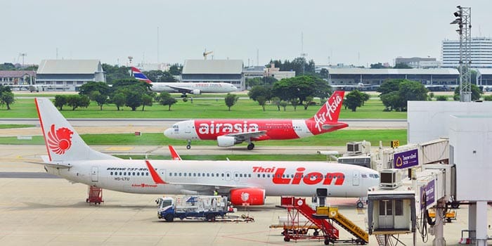 飛行機でバンコクからクラビへ