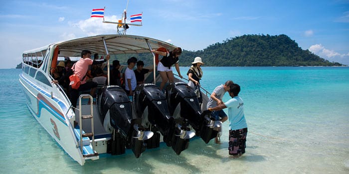 Krabi ke Koh Phi Phi menaiki bot laju berkongsi