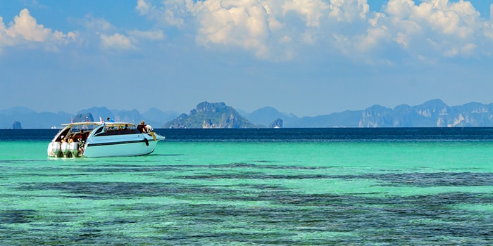 Krabi ke Koh Phi Phi menaiki bot laju persendirian