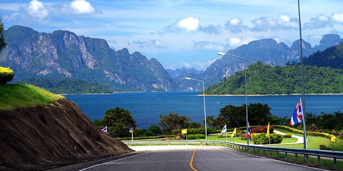 Surat Thani to Khao Sok by taxi and minivan combo