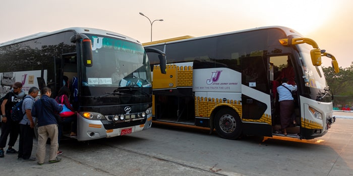 Yangon till Bagan med buss