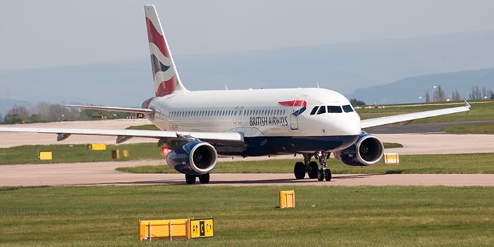 De Londres a Mánchester en avión