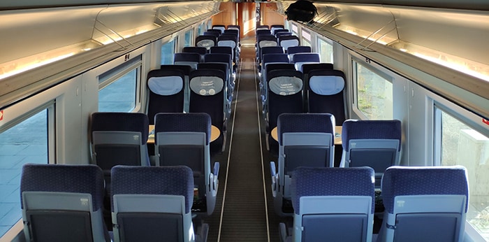 Standaard zitplaatsen in een Intercity Express trein