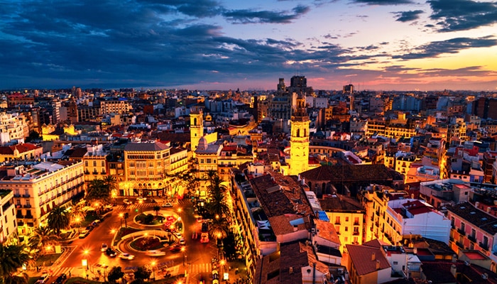 Cómo ir de Barcelona a Valencia