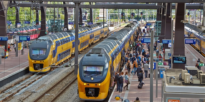 Van Rotterdam naar Amsterdam per gewone trein