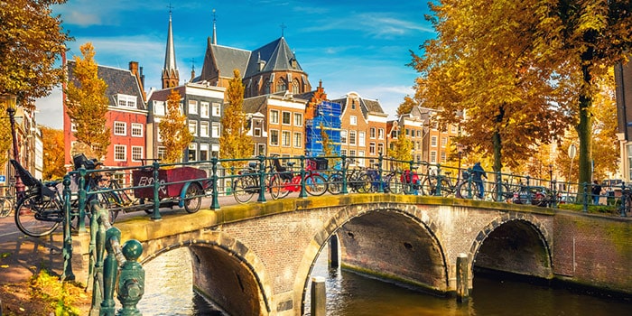 Er Airbnb lovligt i Amsterdam?