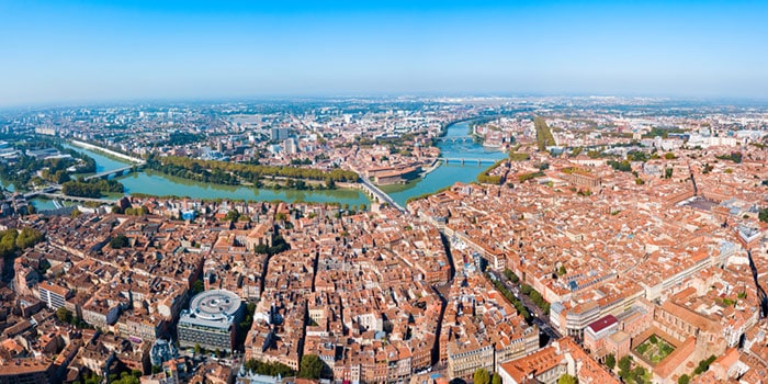 Is Airbnb legal in Toulouse