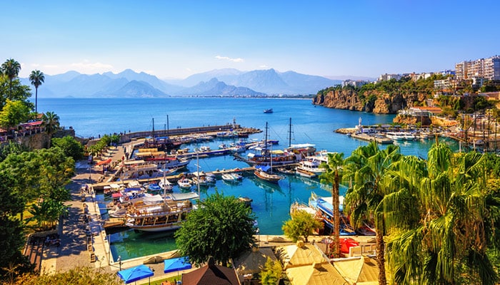 How to travel from Istanbul to Antalya