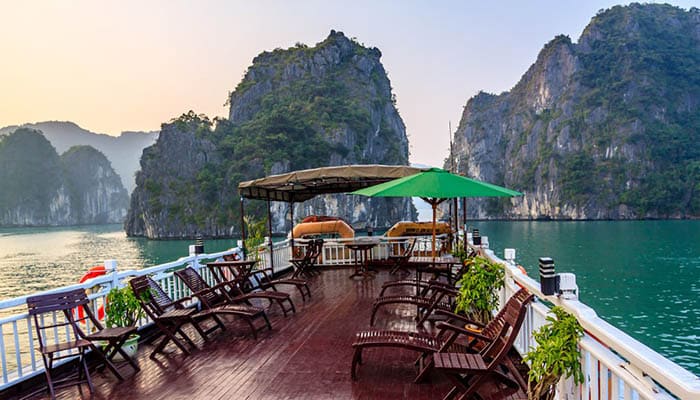 travel from hanoi to halong bay