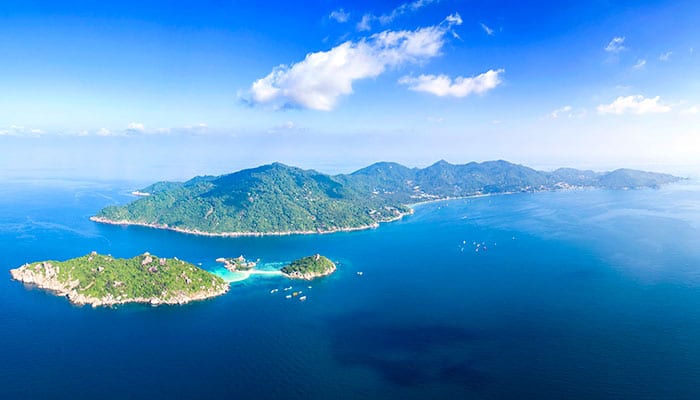 Koh Tao and Nang Yuan Island from drone on a beautiful day