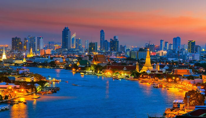 Landscape panoramic Temple of the Dawn - Wat Arun, twilight time stunning sky in Bangkok city, Thailand.