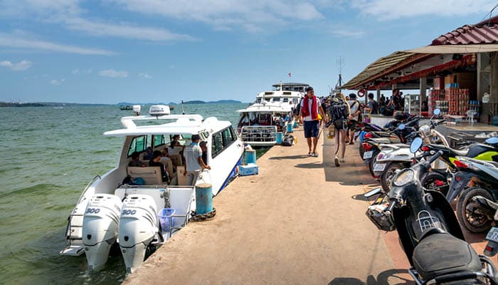 Speedboats from Sihanoukville pier to Koh Rong island