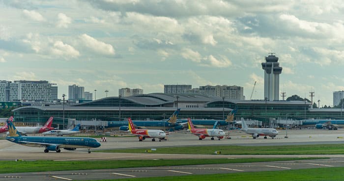 VietJet Air and Vietnam Airlines planes in Tan Son Nhat International Airport
